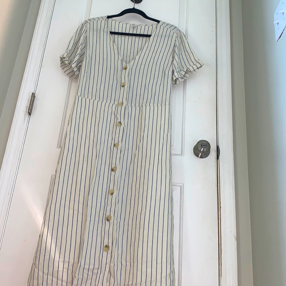 Old Navy Button Down V Neck Midi Dress